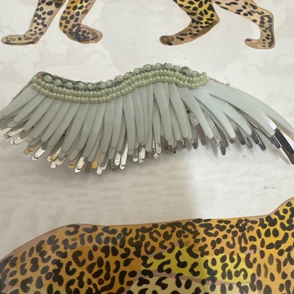 NWOT Mignonne Gavigan large Madeline Earring Seafoam Green and Silver - Picture 5 of 5